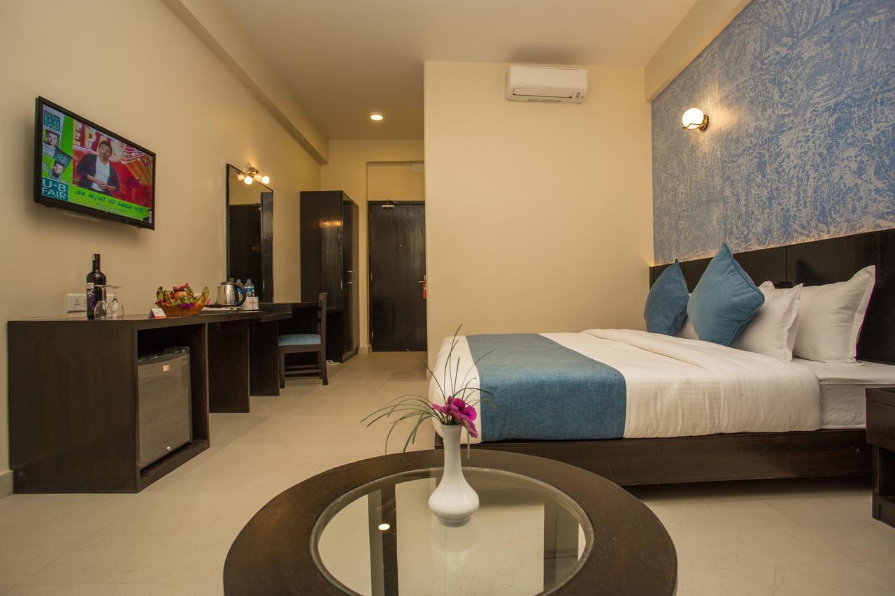Tuki Resort Pokhara Exterior foto
