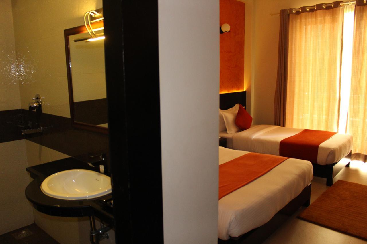 Tuki Resort Pokhara Exterior foto