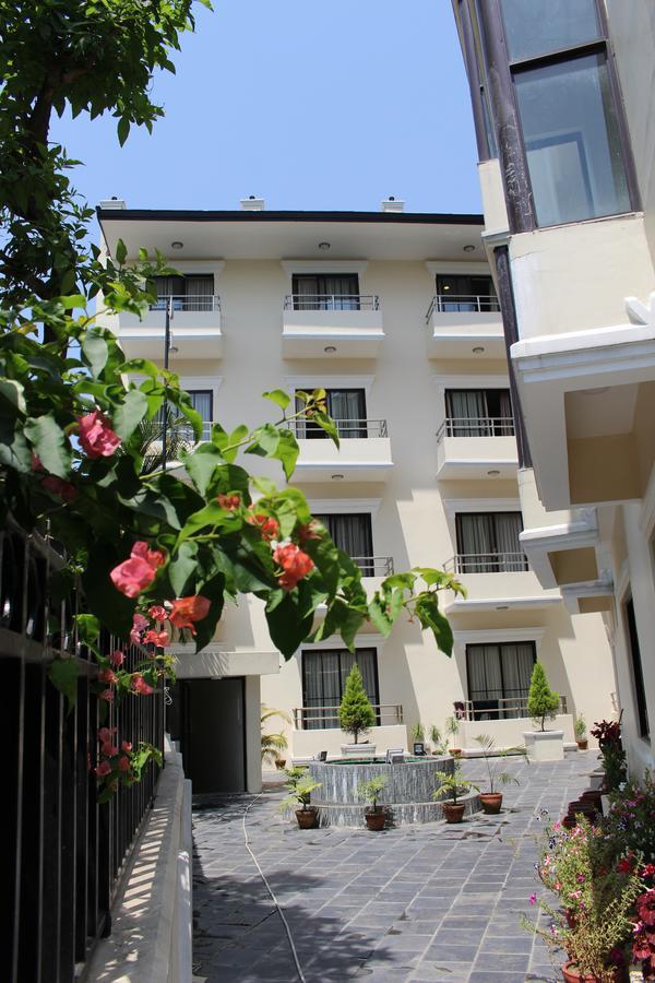 Tuki Resort Pokhara Exterior foto